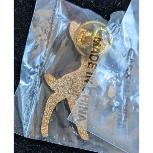 4 Disney pins Bambi Mickey Epcot 2000 John Flying Hidden Mickey March Hare - Picture 11 of 14